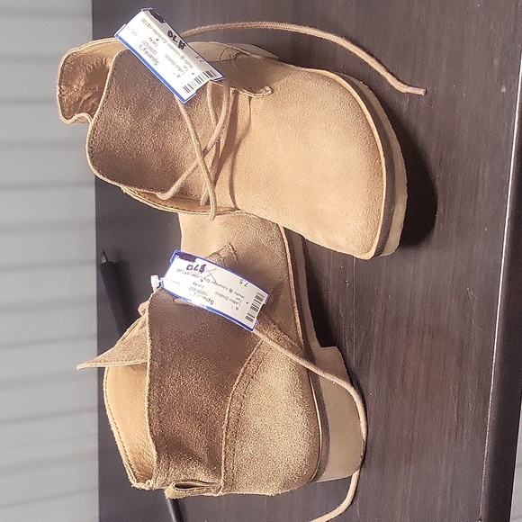 Lucky Brand Booties - Picture 6 of 9